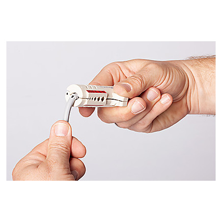 30160 - Outil de dénudage + dégainage JOKARI PC Strip - câble communication 5 à 13mm - dénudeuse 0,2 à 4mm²