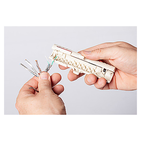 30161 - Outil de dénudage + dégainage JOKARI PC CAT - câble réseau / Profibus 4,5 à 10mm - dénudeuse 0,2 à 0,8mm²