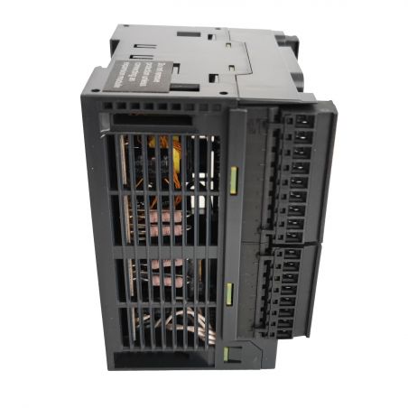 TM221CE24R Automate Schneider Modicon M221 - Contrôleur 24 entrées/sorties TOR - 240Vac - Relais - Port ethernet + série