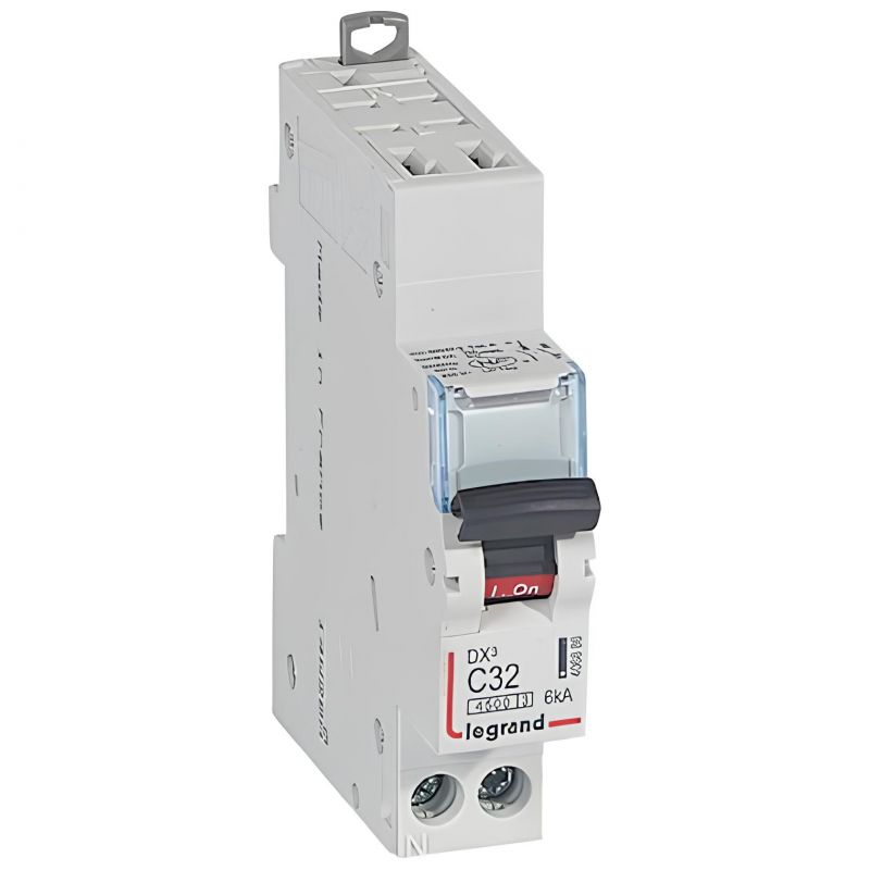 406886Disjoncteur Legrand 32A unipolaire + neutre DX3 - courbe C - 4,5/6kA - AUTO+VIS - 1 module