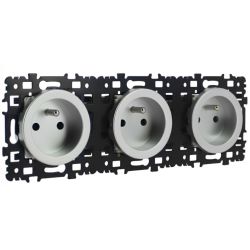 60487 EUR'OHM SQUARE Triple prise de courant 2P+T précablée Silver