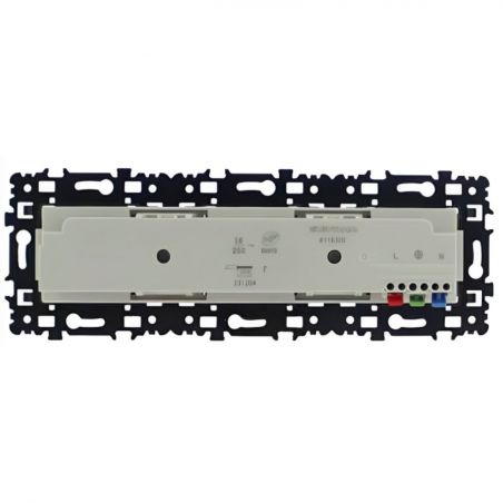 60487 EUR'OHM SQUARE Triple prise de courant 2P+T précablée Silver