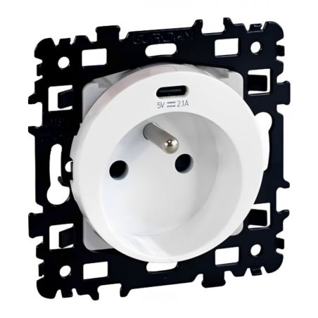 60255 EUR'OHM SQUARE Prise de courant 2P+T + USB C blanc
