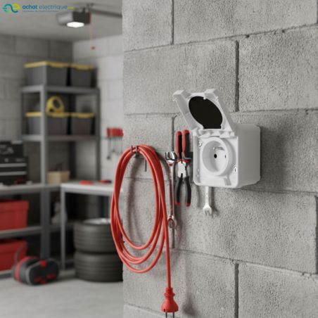 60850 EUR'OHM OXXO 	Prise électrique étanche saillie 2P+T blanc IP55
