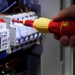 44318 Wiha - Tournevis à assistance électrique speedE II 0,4 NM et 1,0Nm
