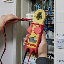 45219 Wiha - Pince ampèremétrique jusqu'à 1000 V AC,CAT IV