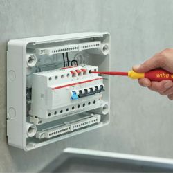 35446 Wiha - Tournevis à fente SoftFinish® electric slimFix. 3,5mm x 100mm