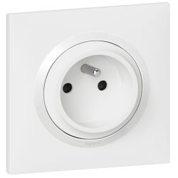 600728 Legrand - Dooxie One Prise de courant 2P+T easyréno faible profondeur 16A livrée avec plaque et griffes - Blanc