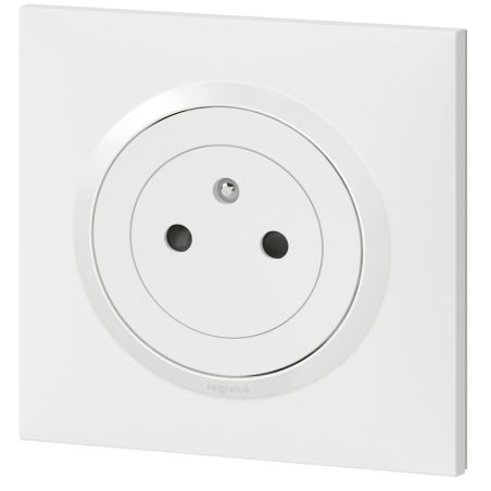 600735 Legrand - Dooxie One Prise de courant 2P+T Surface 16A livrée avec plaque et griffes - Blanc