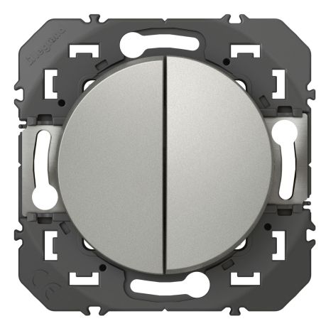 600102 Legrand - Dooxie Double interrupteur ou va-et-vient 10A 250V - Aluminium