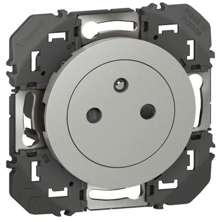 600435 Legrand - Dooxie Prise de courant 2P+T Surface 16A - Aluminium