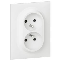 600321 Legrand - Dooxie Double prise de courant 2P+T compacte monobloc easyréno 16A avec plaque - Blanc