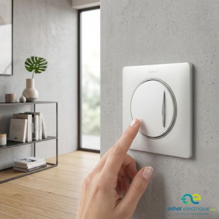 600016 Legrand - Dooxie Poussoir simple avec voyant lumineux 6A 250V - Blanc