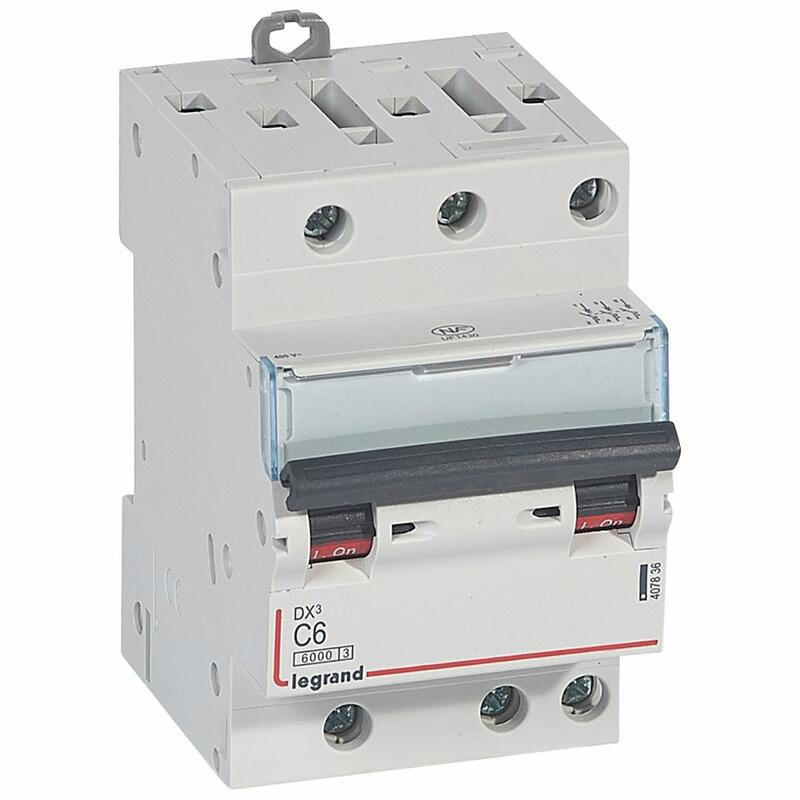 407836 Disjoncteur tripolaire 6A - 3P Courbe C - 6/10kA - À vis - Legrand DX3