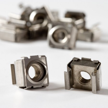 Ecrou cage M6 compatible avec les grilles perforées des gammes Argenta et polyester IP66 IDE