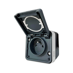 WNC100 Hager - Prise 2P+T Cubyko saillie Gris - Étanche IP55 - complet