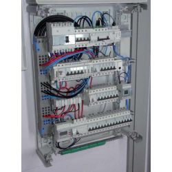 405026 Legrand - Répartiteur vertical - 63A 250/440V 45 points de connexion
